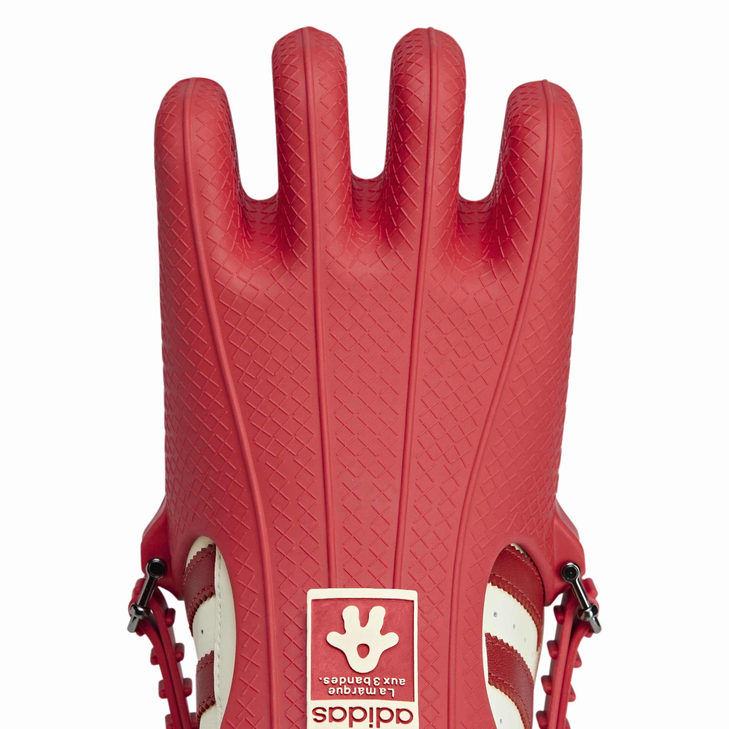  Avavav Superfinger Superstar 'Better Scarlet Cream'