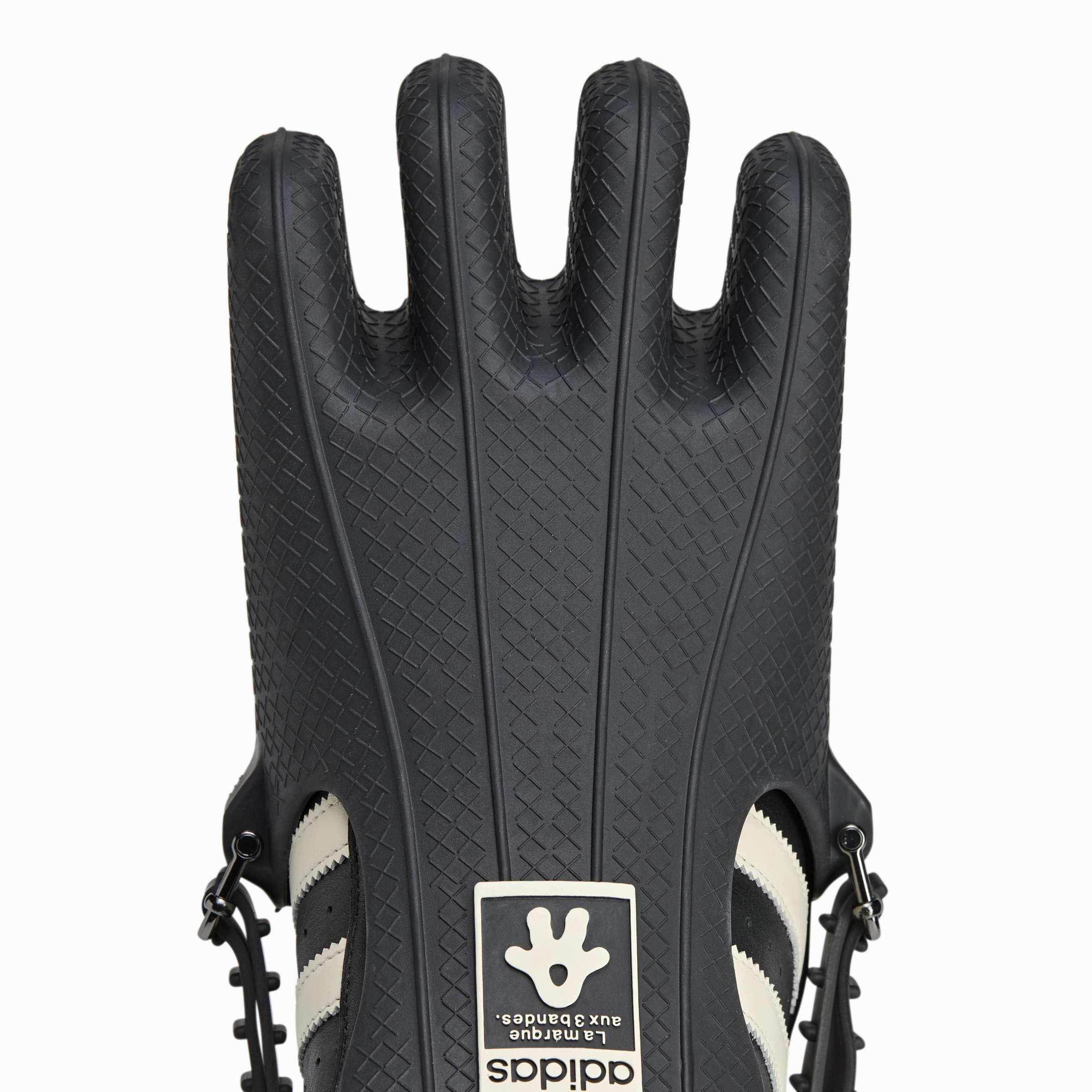   Avavav Superfinger Superstar 'Core Black Cream'