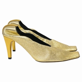 Bottega Veneta Crunch Sharpei Pumps in Gold Leather