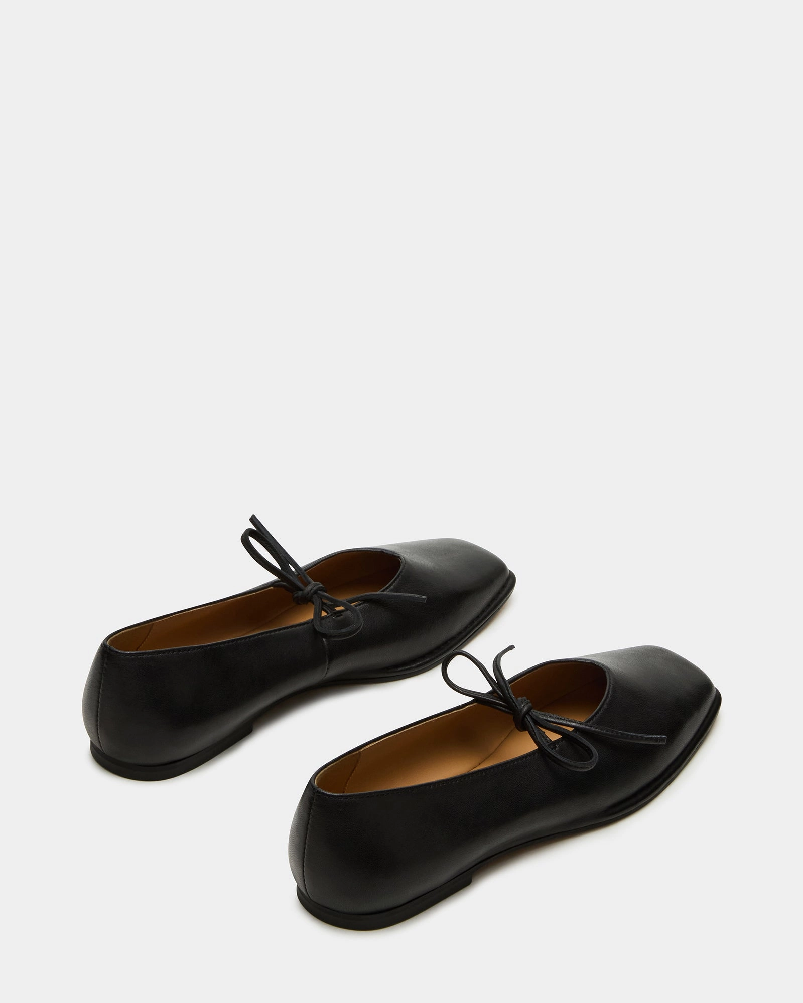 LOLA BLACK LEATHER