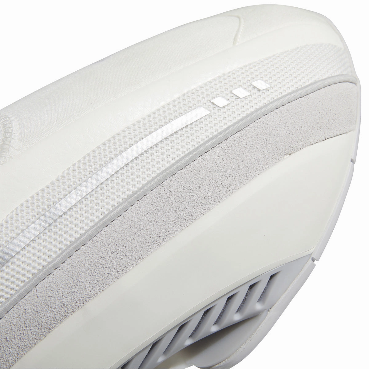 Mad Iiinfinity 003 'White Dash Grey'